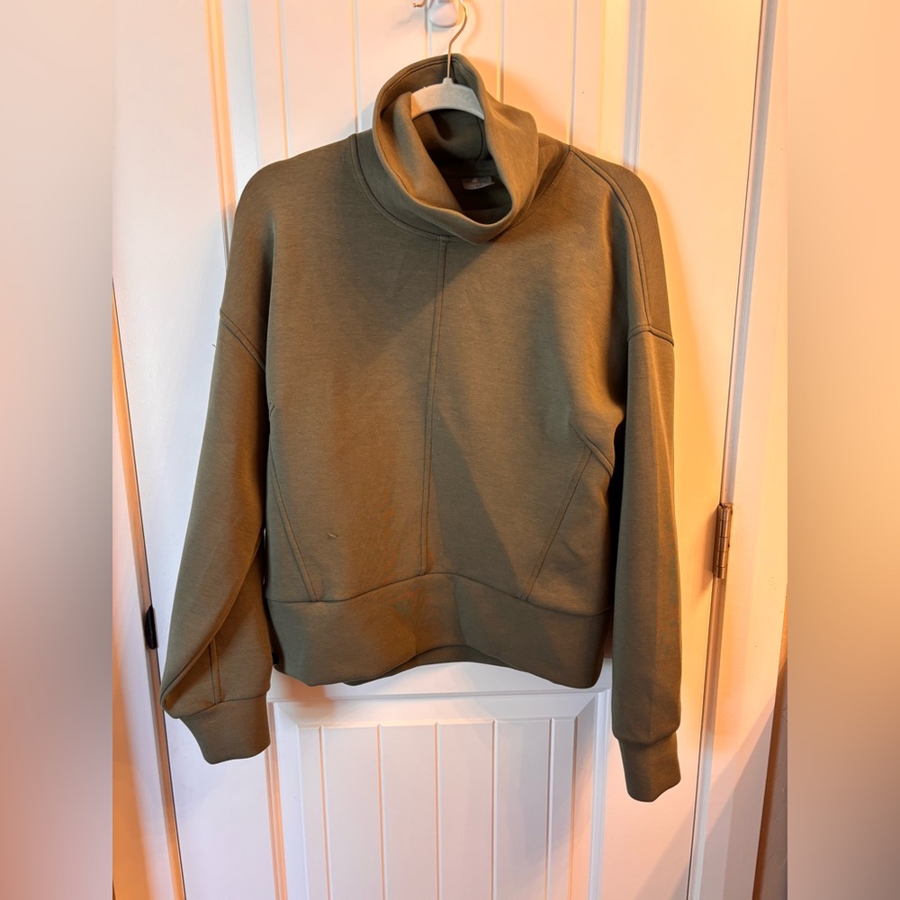 CALIA Funnel neck pullover, size medium